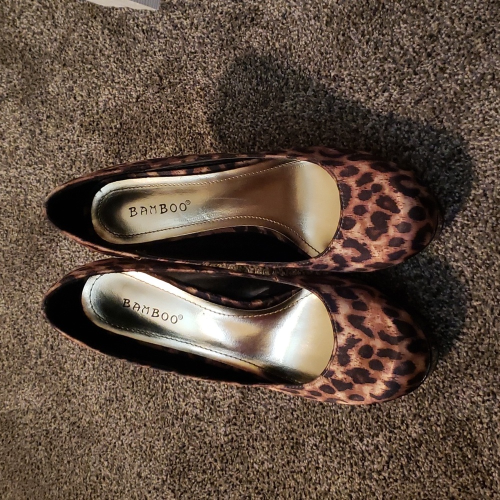 Cheetah heels 👠